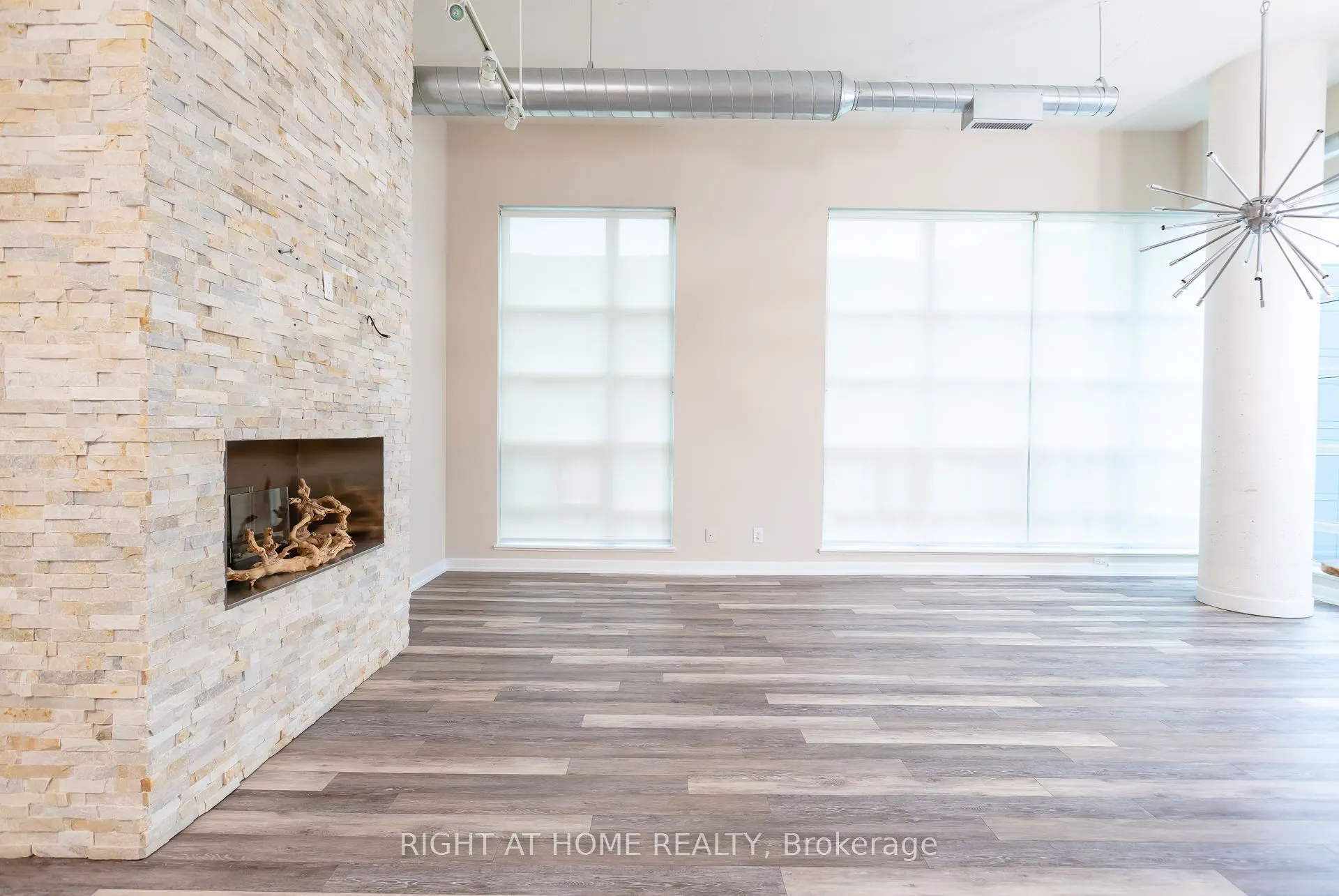 380 Macpherson Avenue, #306