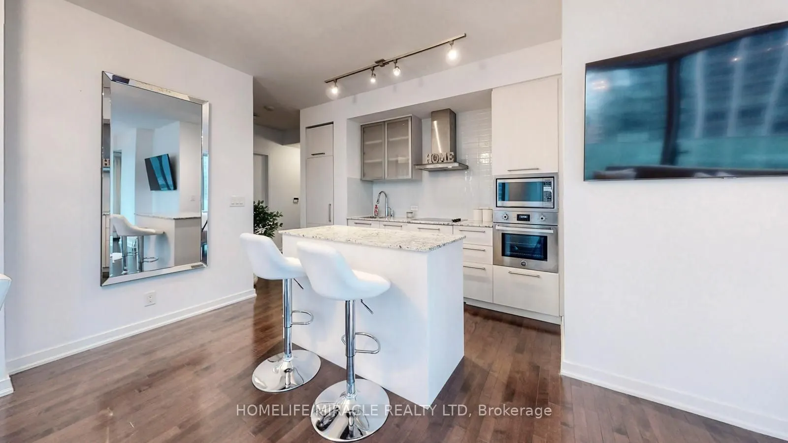 12 York Street, #1202