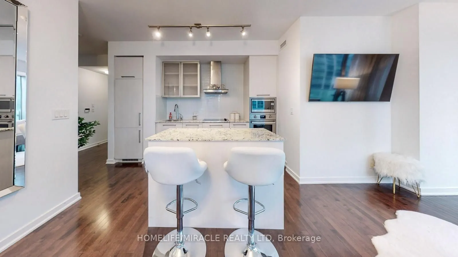 12 York Street, #1202