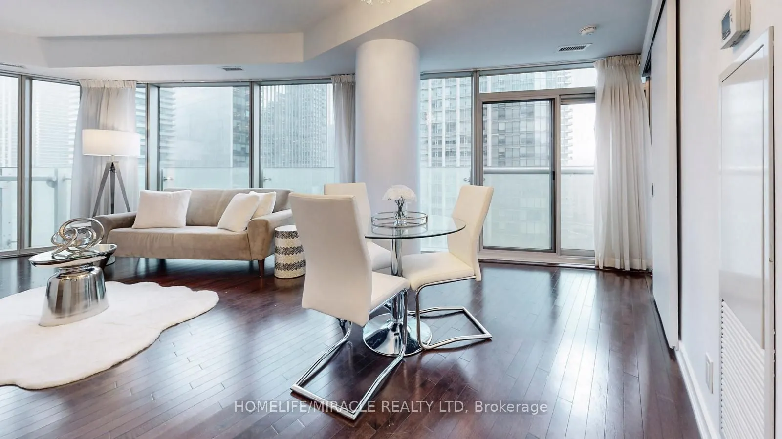 12 York Street, #1202
