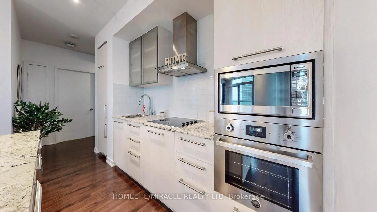 12 York Street, #1202