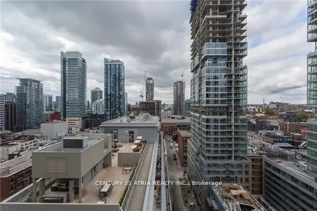 126 Simcoe Street, #1904