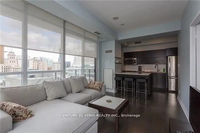 126 Simcoe Street, #1904