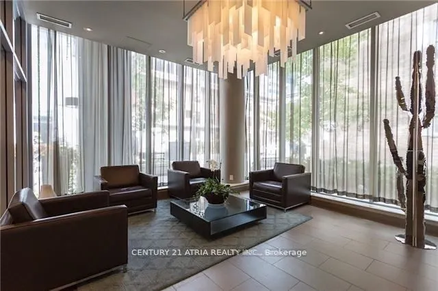 126 Simcoe Street, #1904