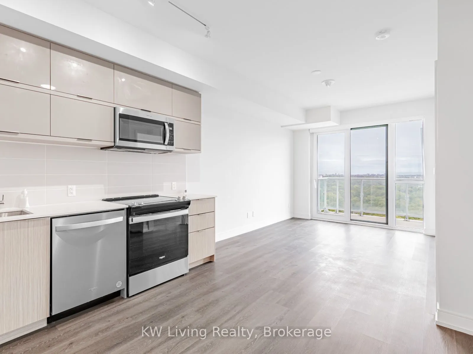 10 Deerlick Court, #1810