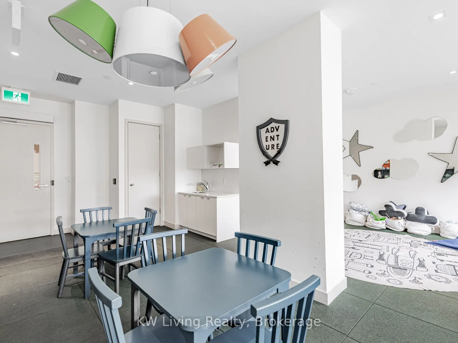 10 Deerlick Court, #1810