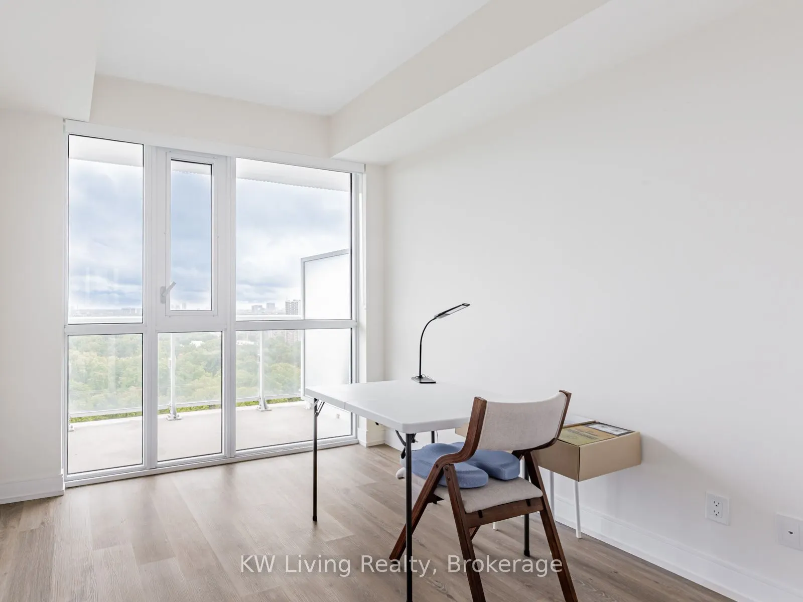 10 Deerlick Court, #1810