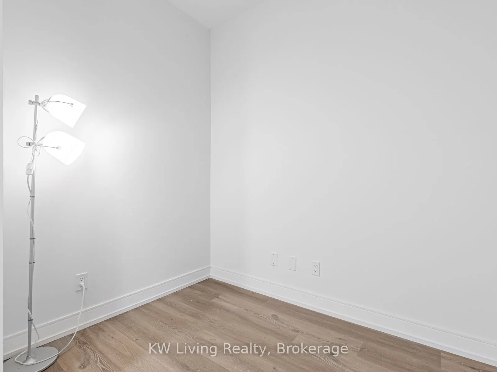 10 Deerlick Court, #1810