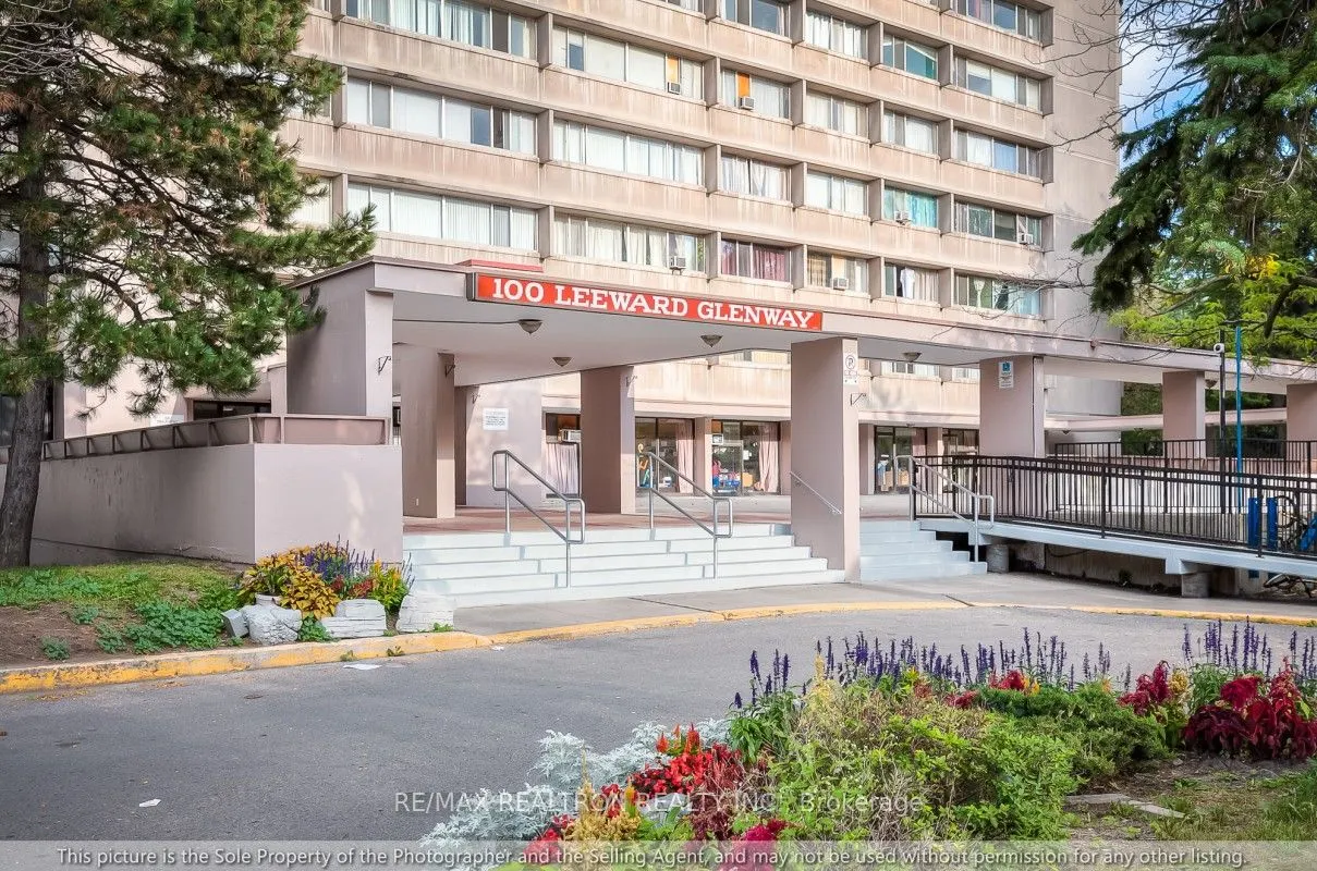 100 Leeward Glenway, #1401