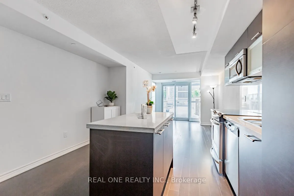 386 Yonge Street, #1408