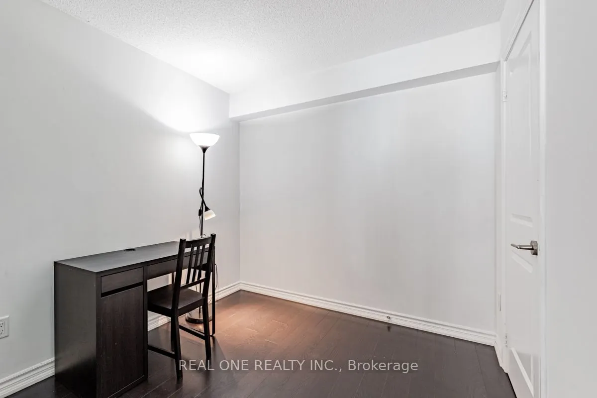 386 Yonge Street, #1408