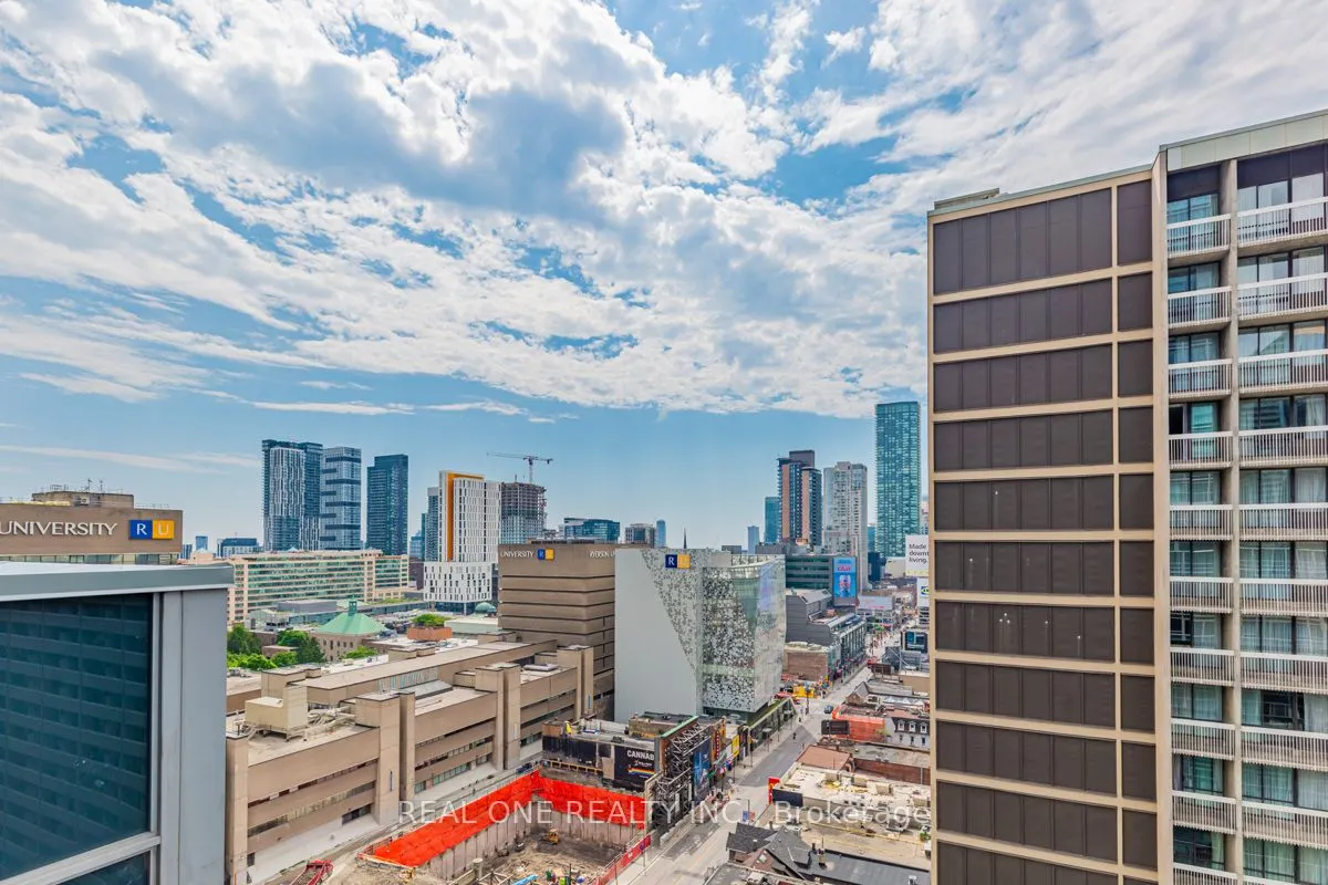 386 Yonge Street, #1408