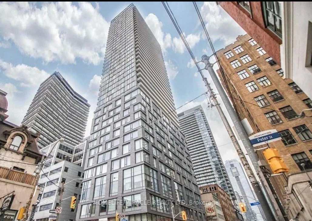 108 Peter Street, #919