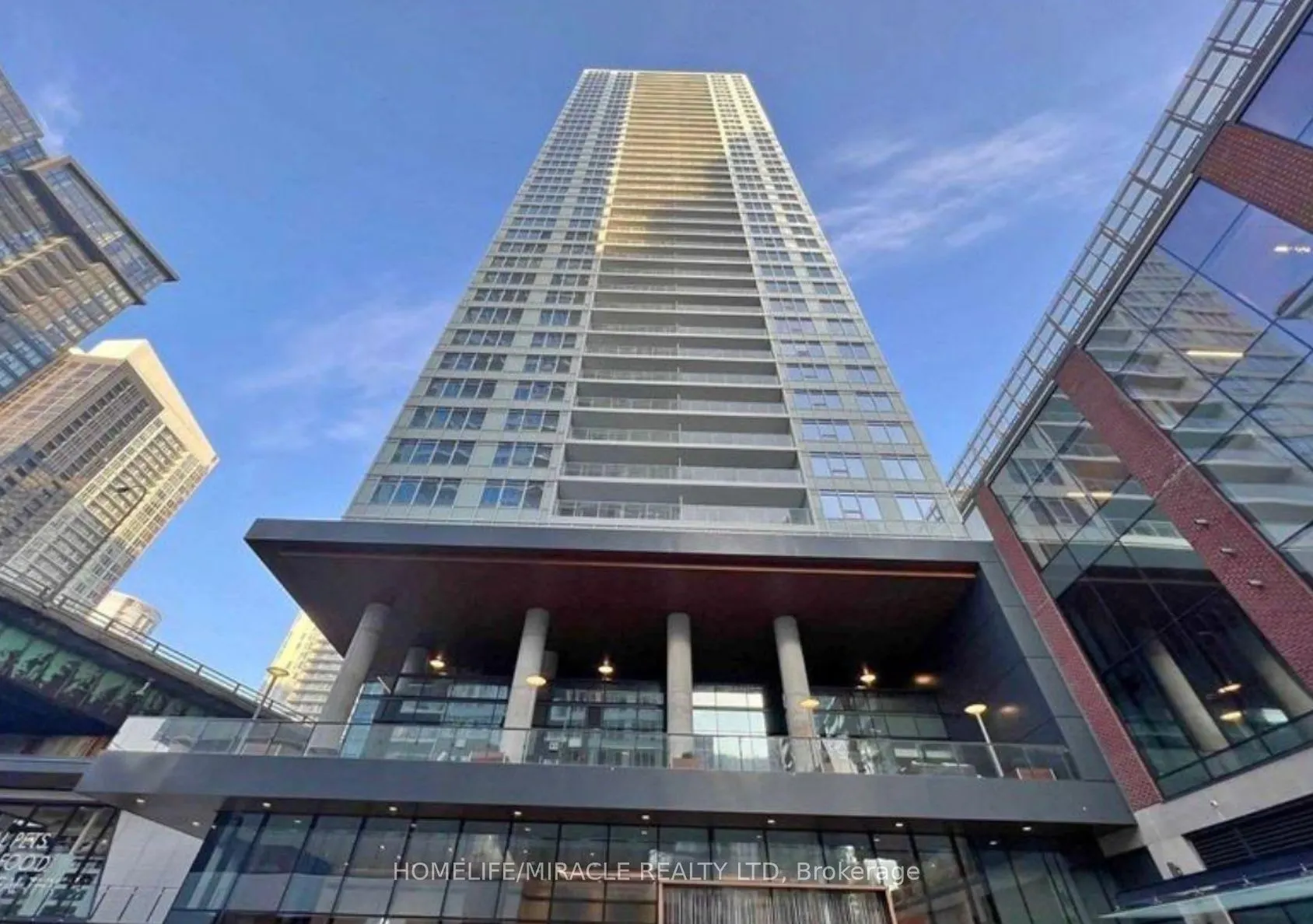 108 Peter Street, #919