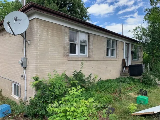 224 Finch Avenue E, #Main Fl