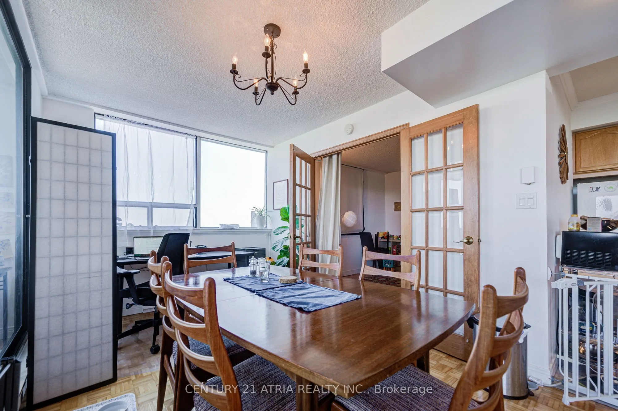 914 Yonge Street, #1911