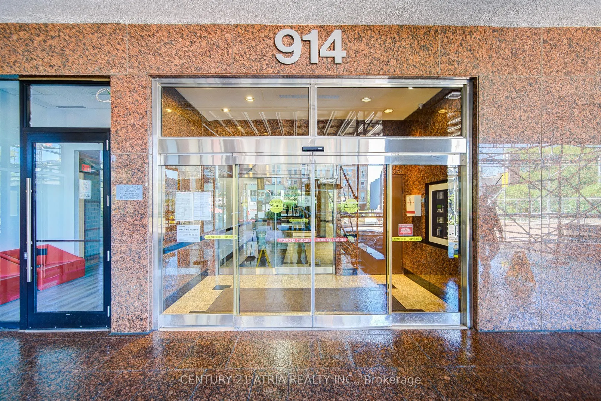 914 Yonge Street, #1911