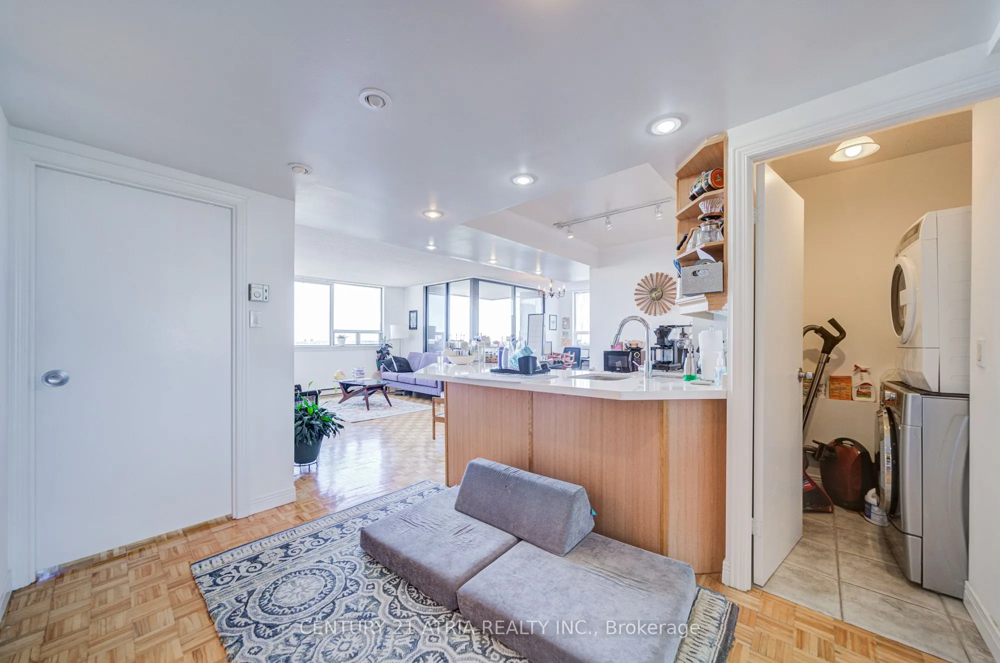 914 Yonge Street, #1911