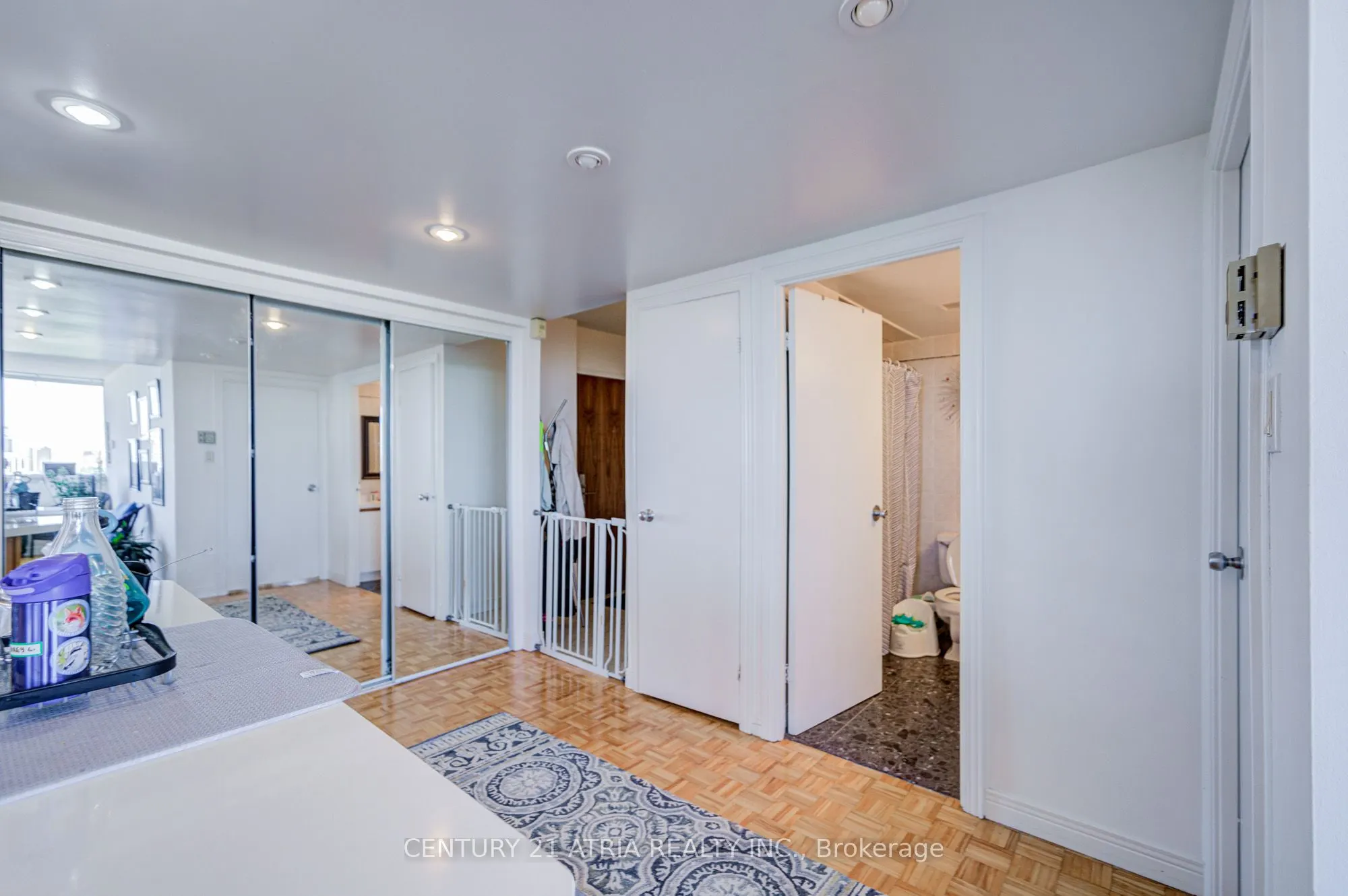 914 Yonge Street, #1911