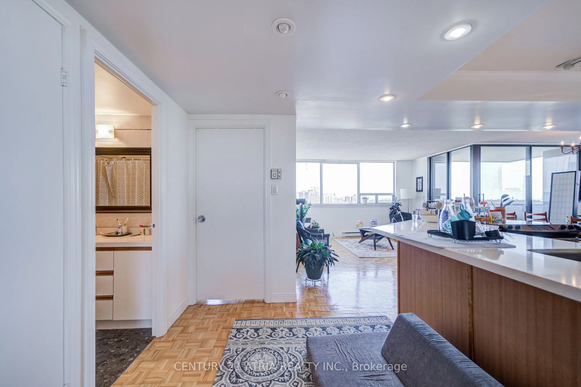 914 Yonge Street, #1911