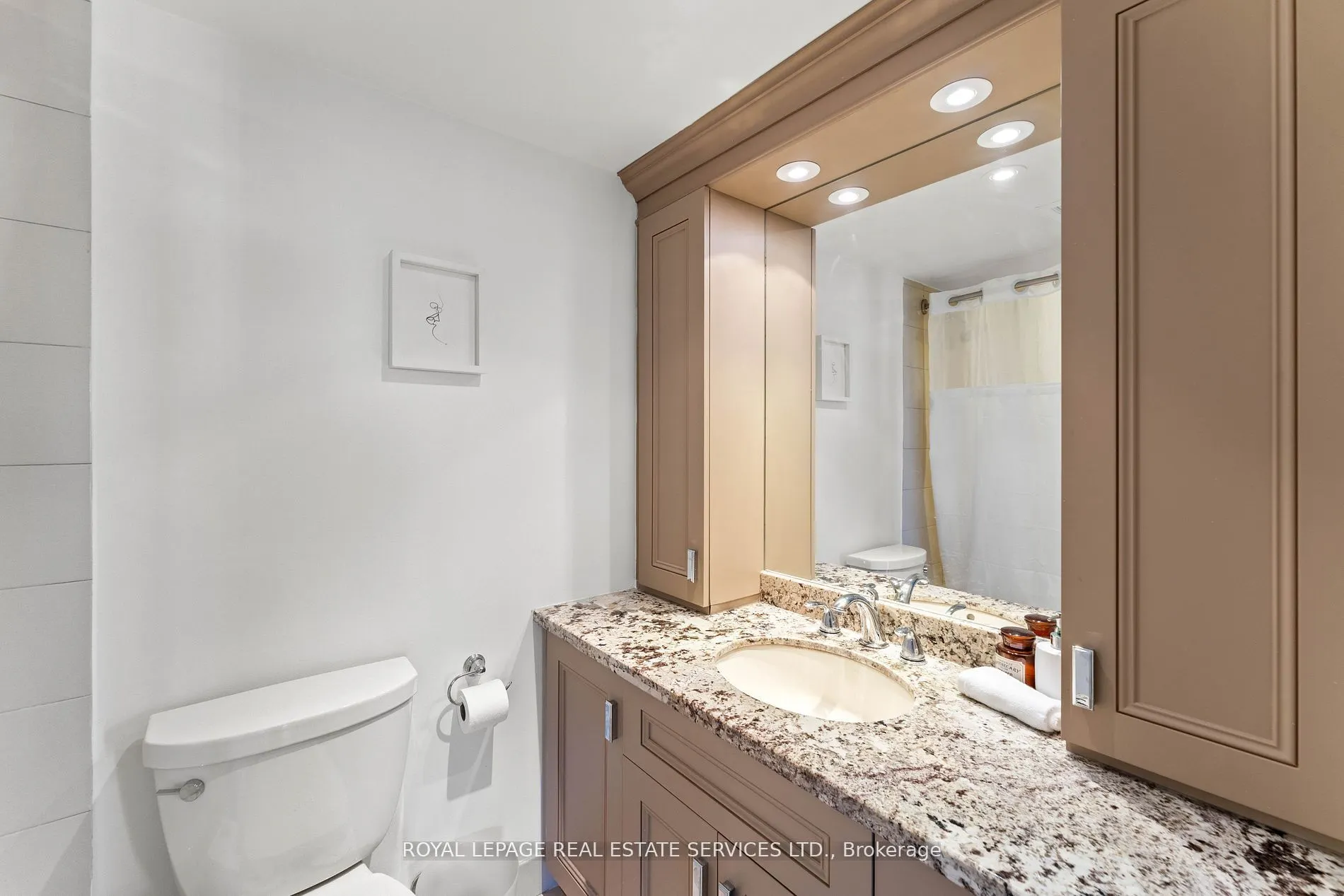 5444 Yonge Street, #1711