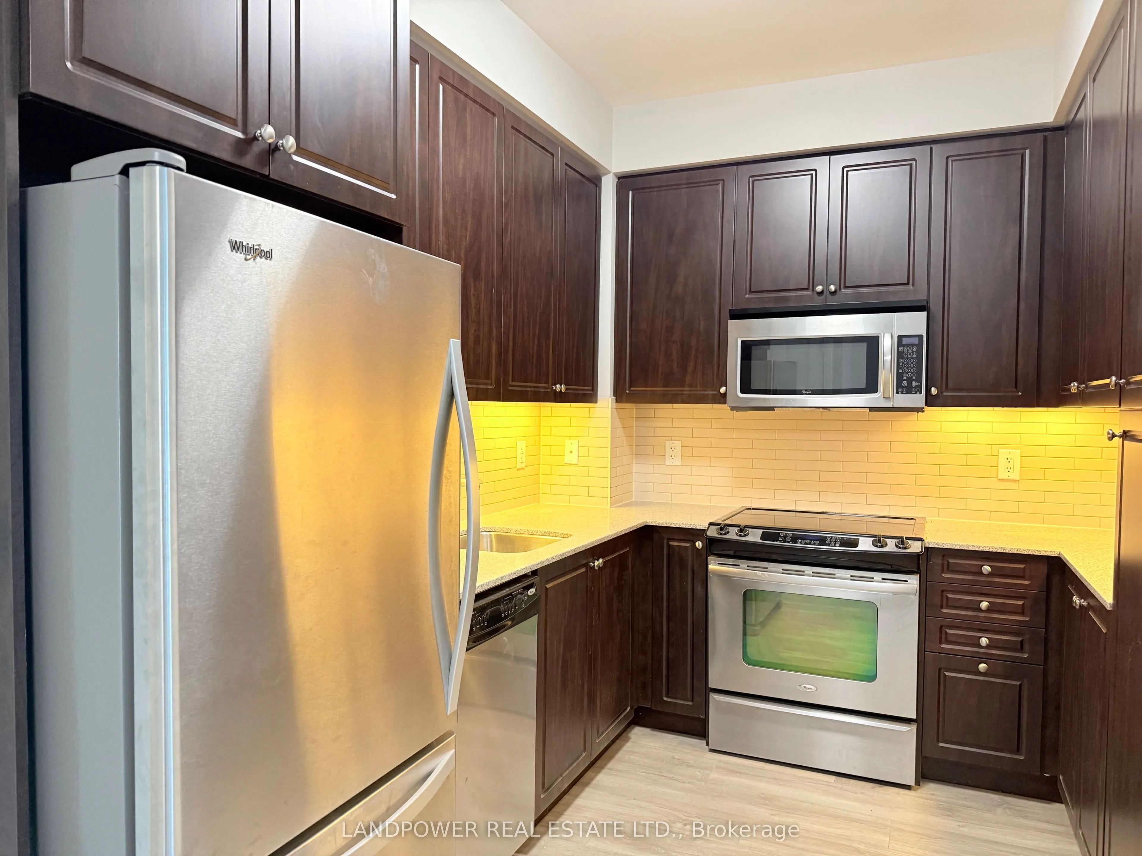 70 Roehampton Avenue, #1611