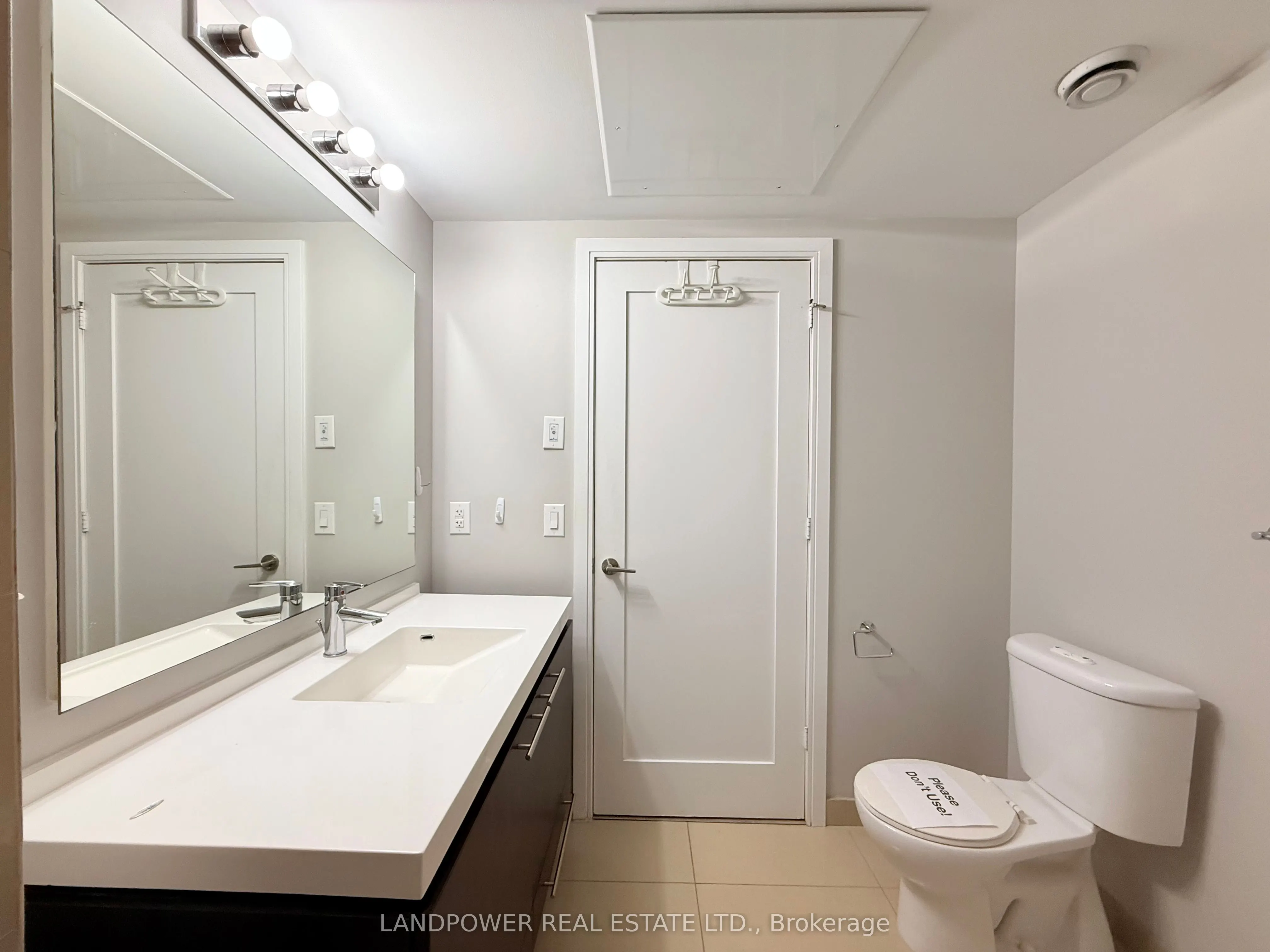 70 Roehampton Avenue, #1611