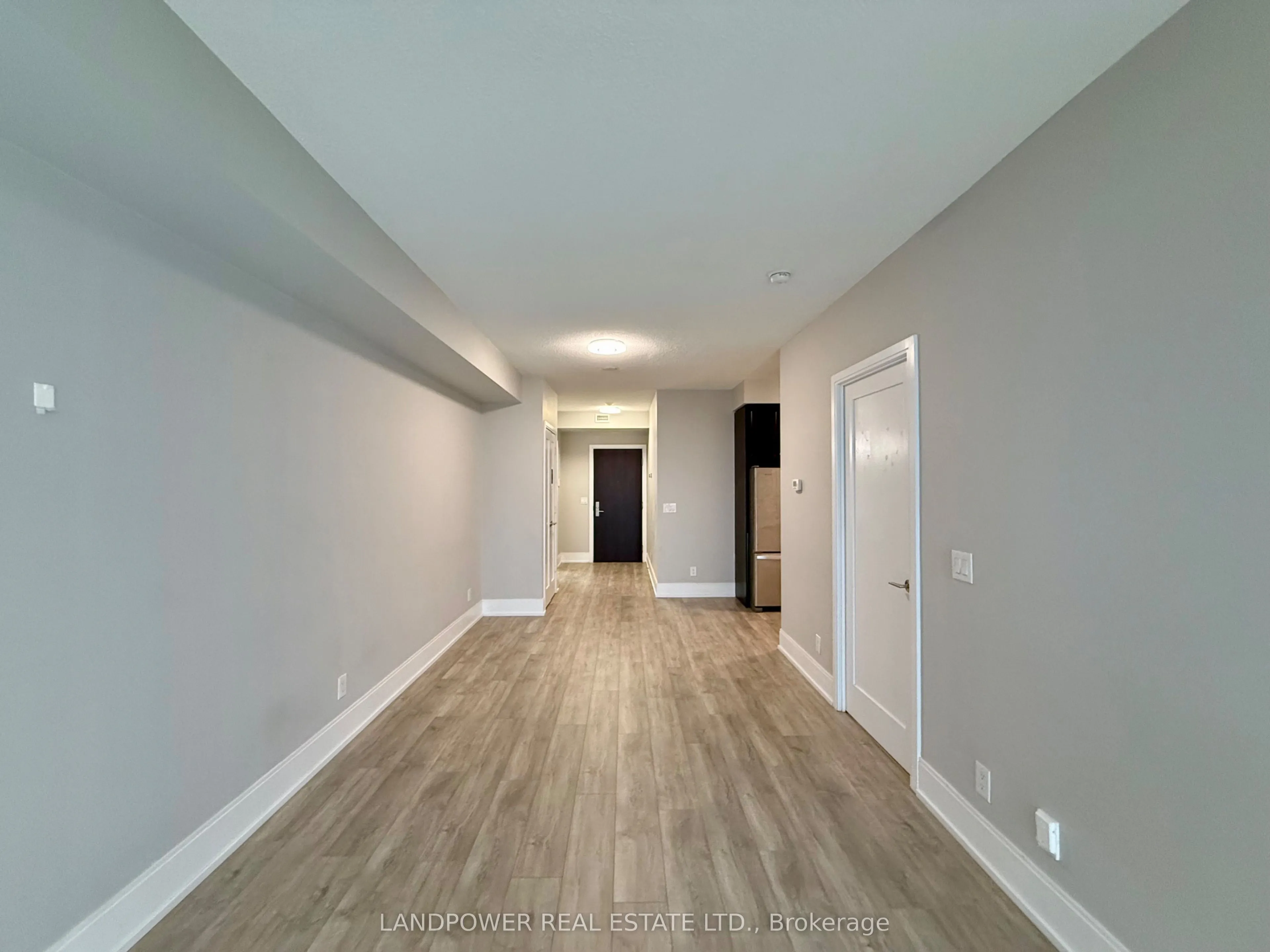 70 Roehampton Avenue, #1611