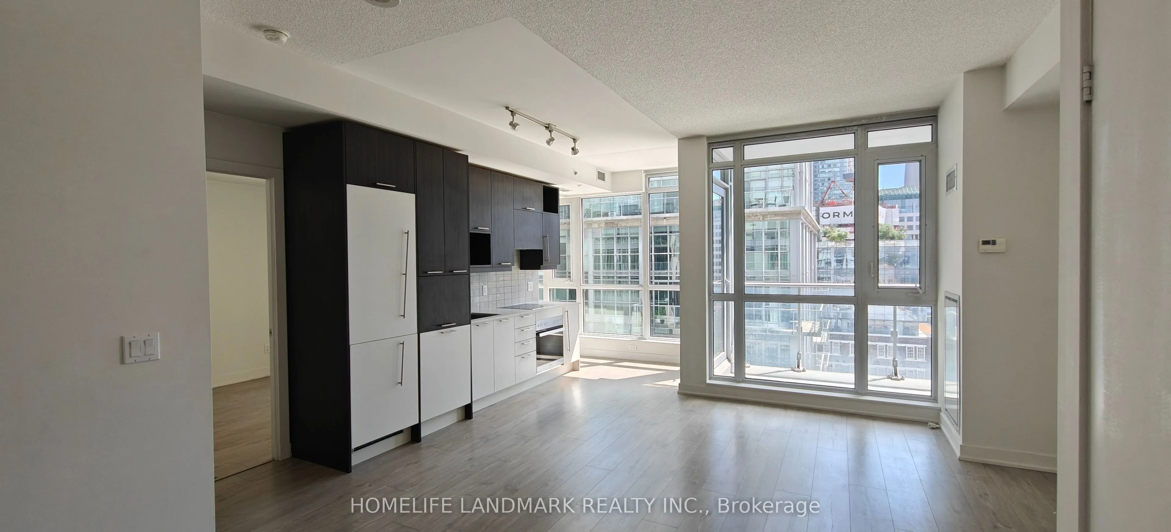 30 Nelson Street, #1106