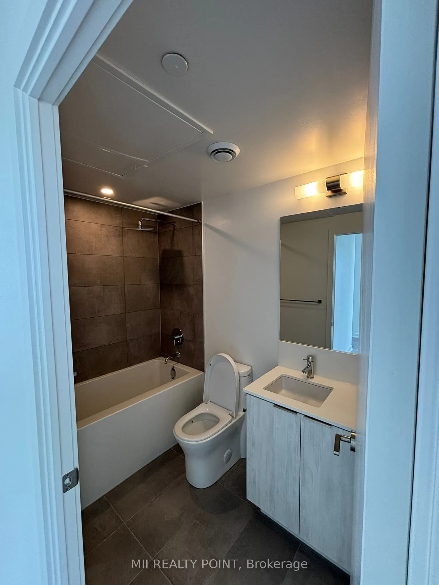 8 Wellesley Street W, #PH05