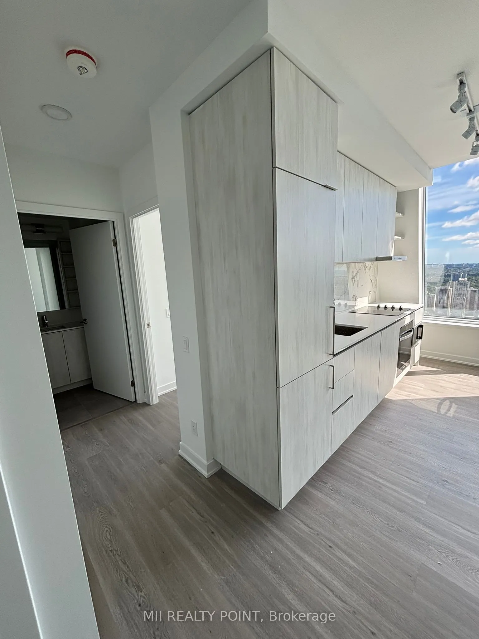 8 Wellesley Street W, #PH05