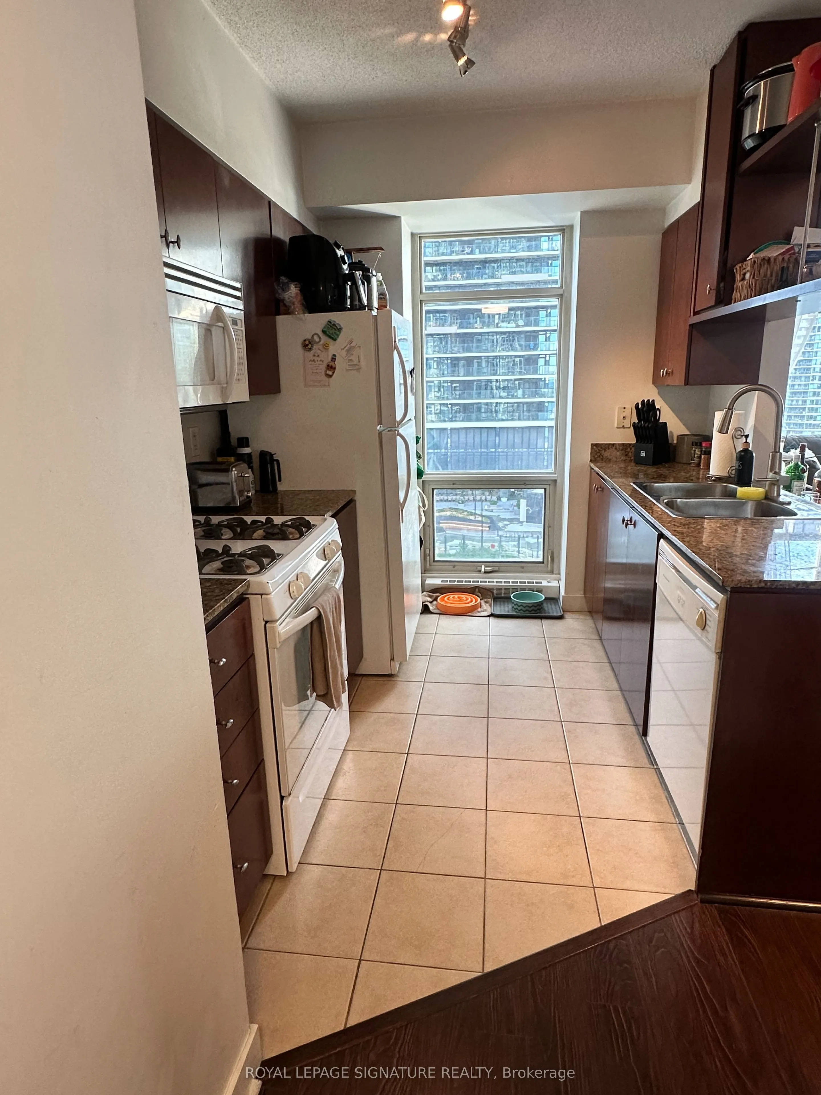 10 Navy Wharf Court, #2106