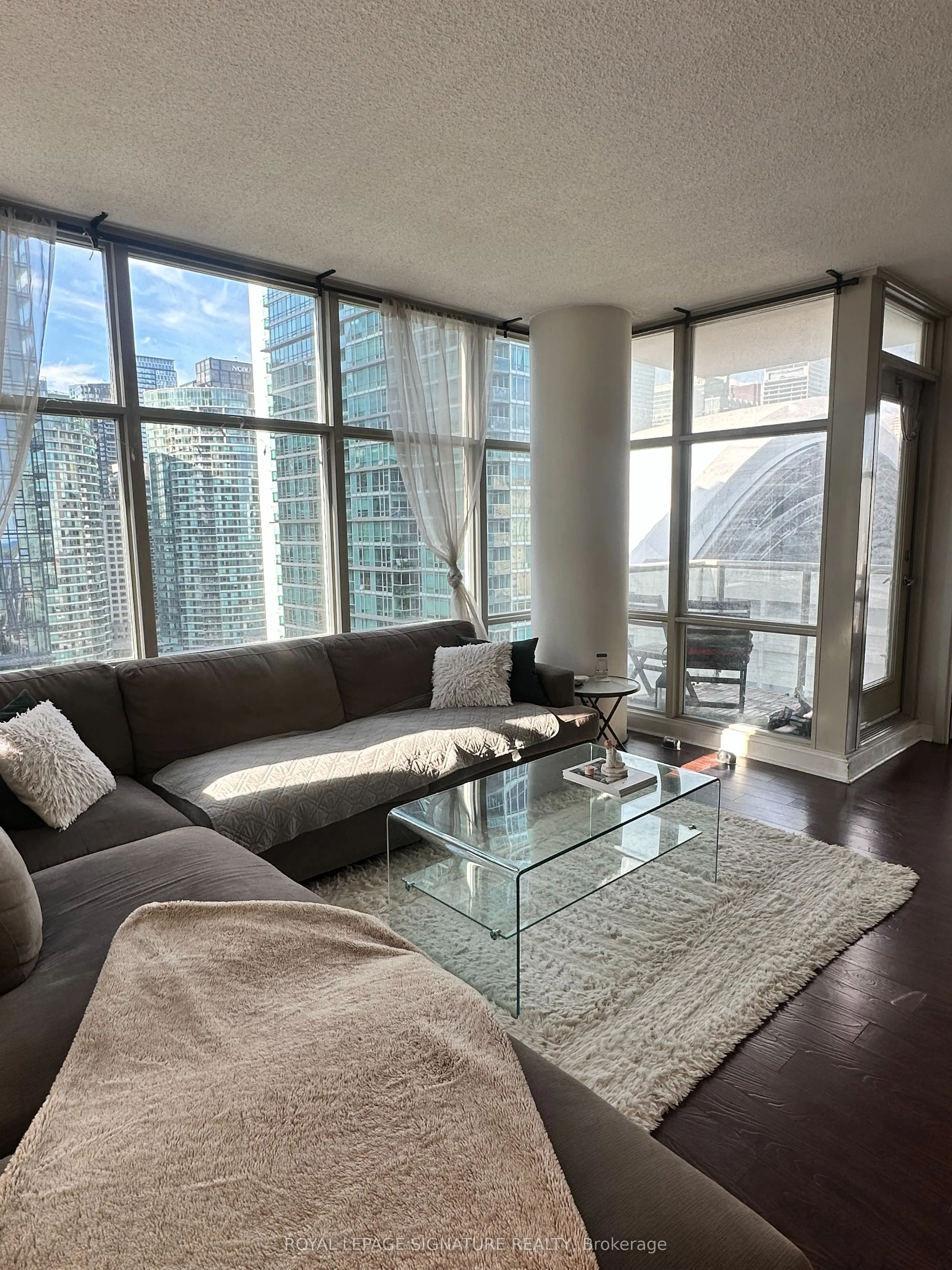 10 Navy Wharf Court, #2106