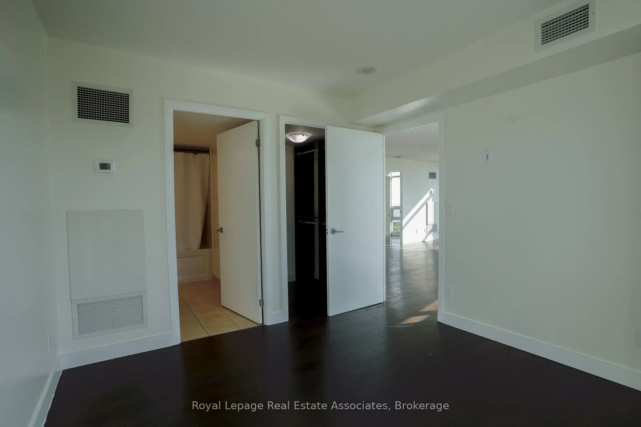 231 Fort York Boulevard, #1904