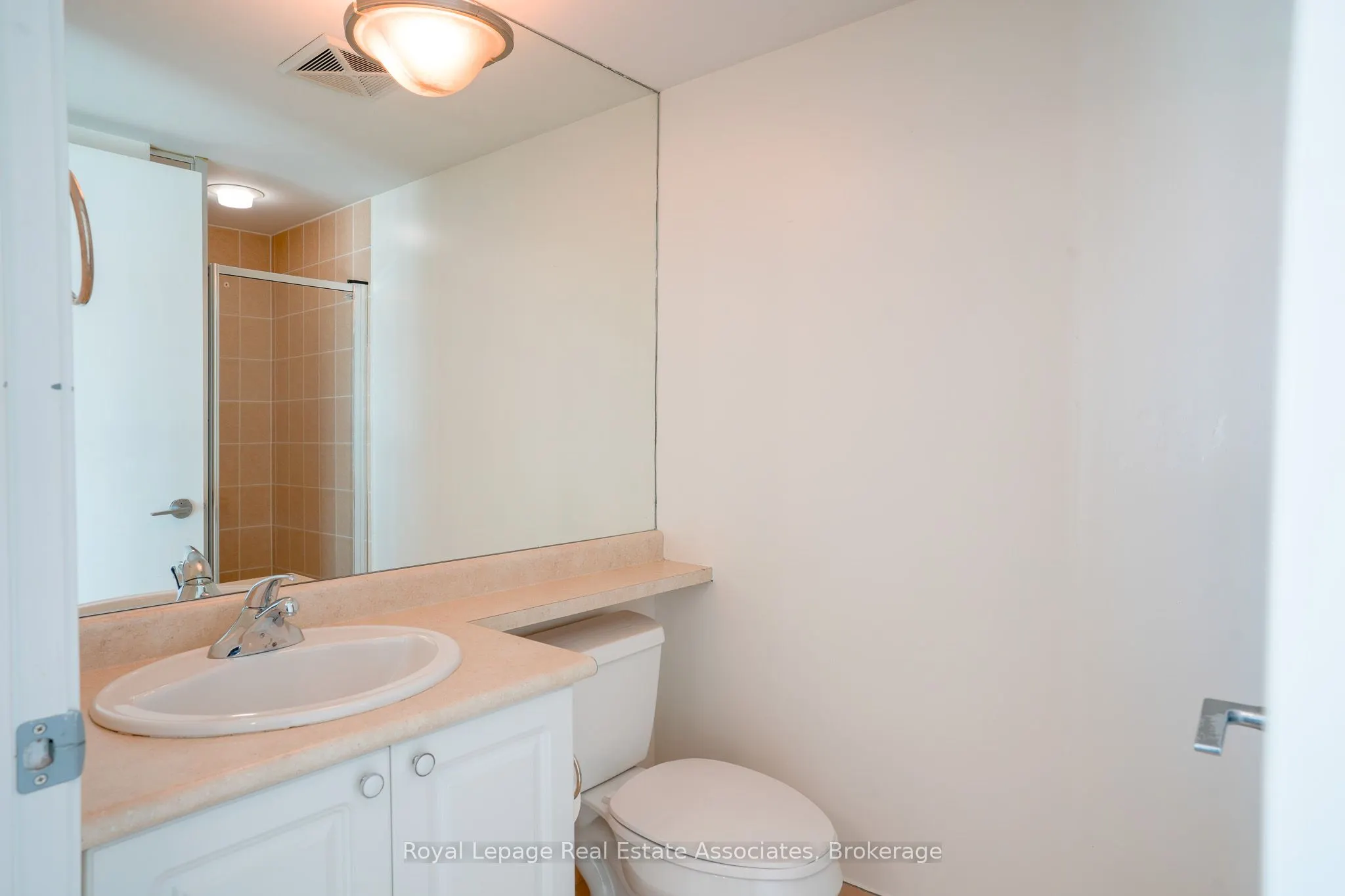 231 Fort York Boulevard, #1904