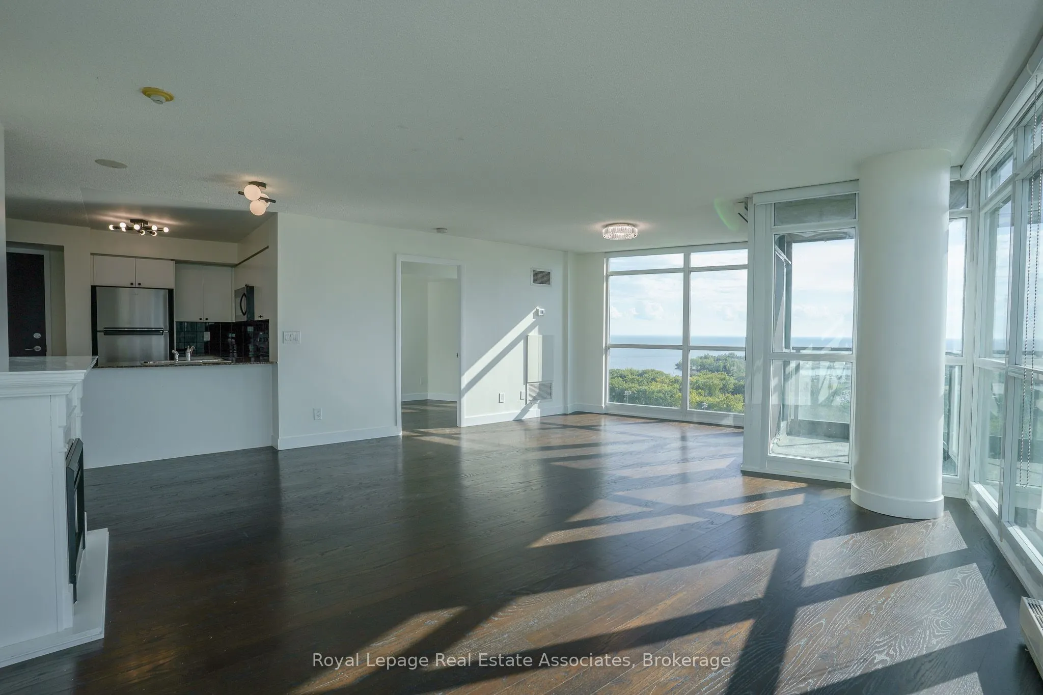 231 Fort York Boulevard, #1904