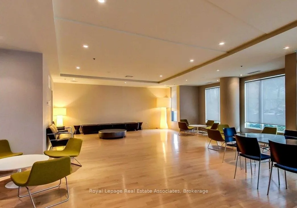 231 Fort York Boulevard, #1904