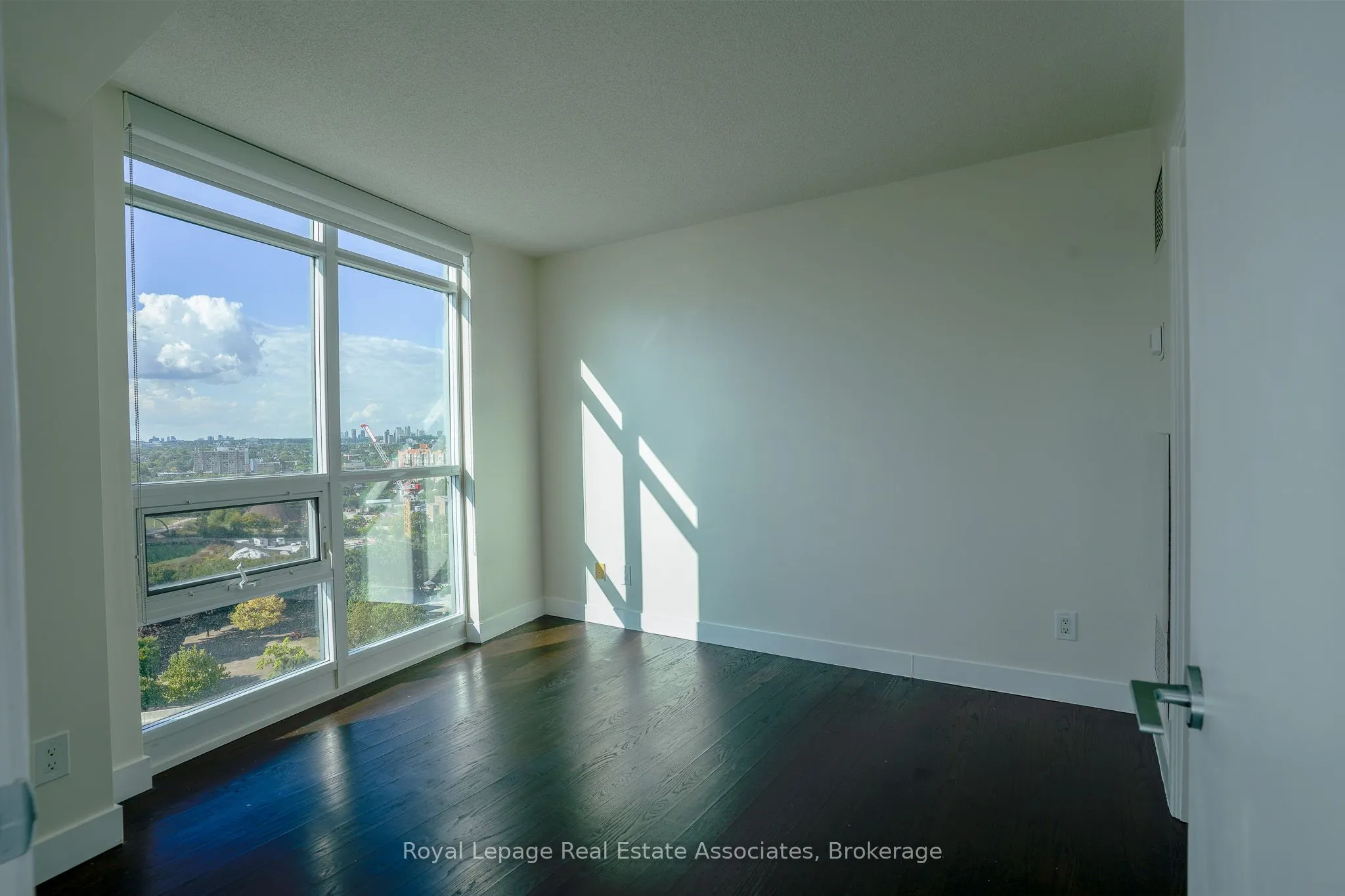 231 Fort York Boulevard, #1904