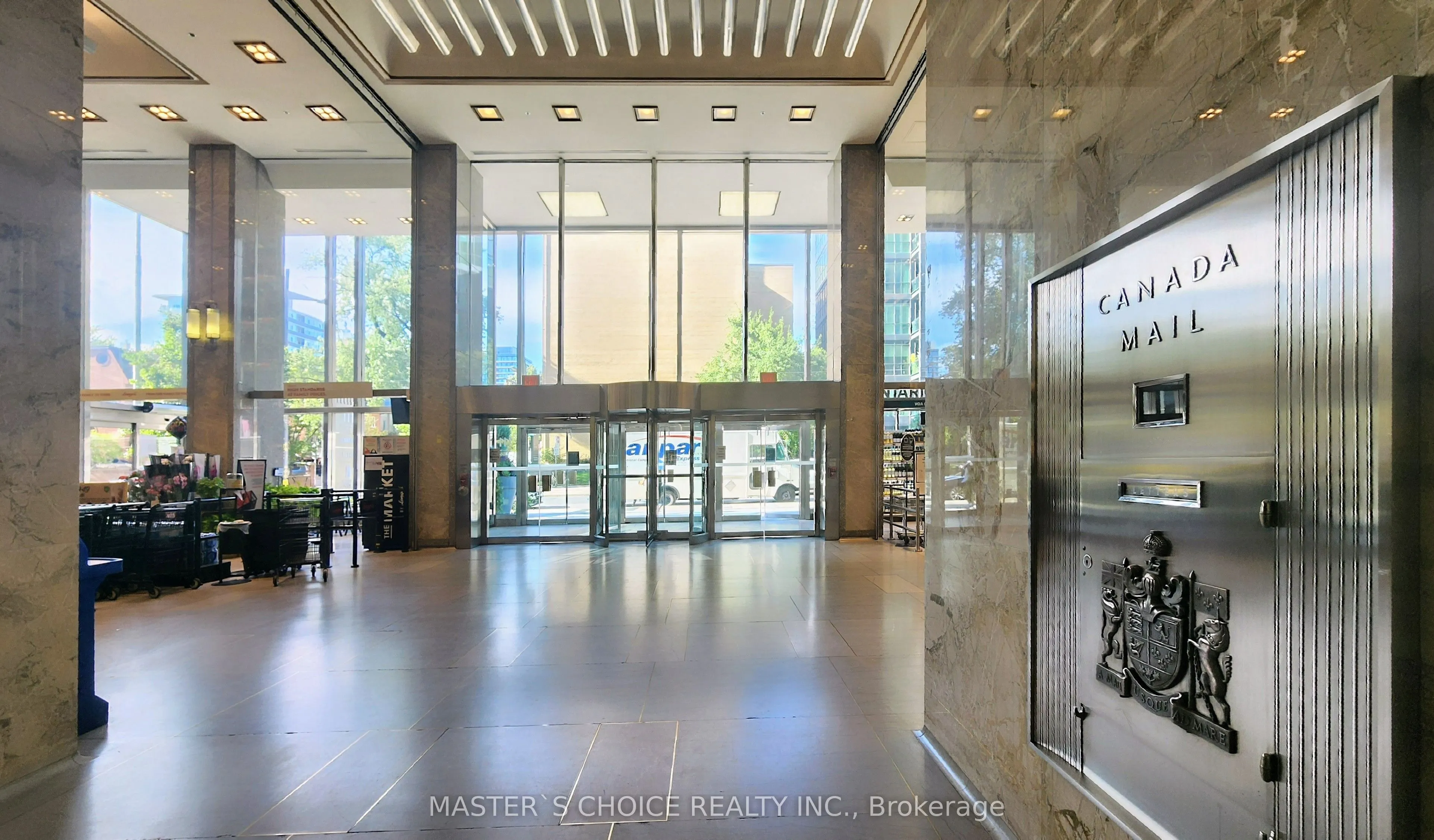 111 St Clair Avenue W, #409