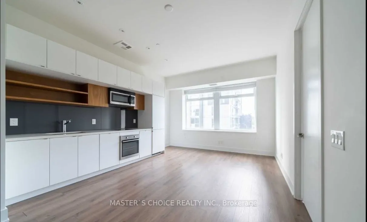 111 St Clair Avenue W, #409