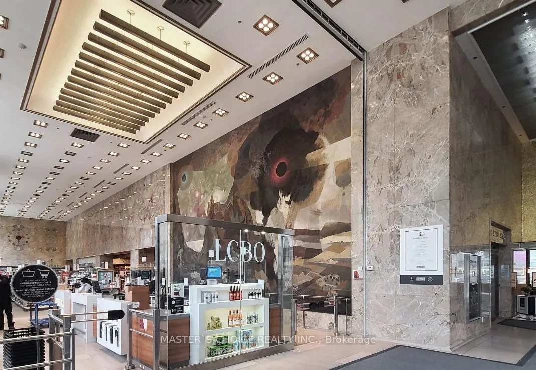 111 St Clair Avenue W, #409