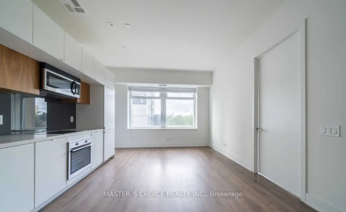 111 St Clair Avenue W, #409
