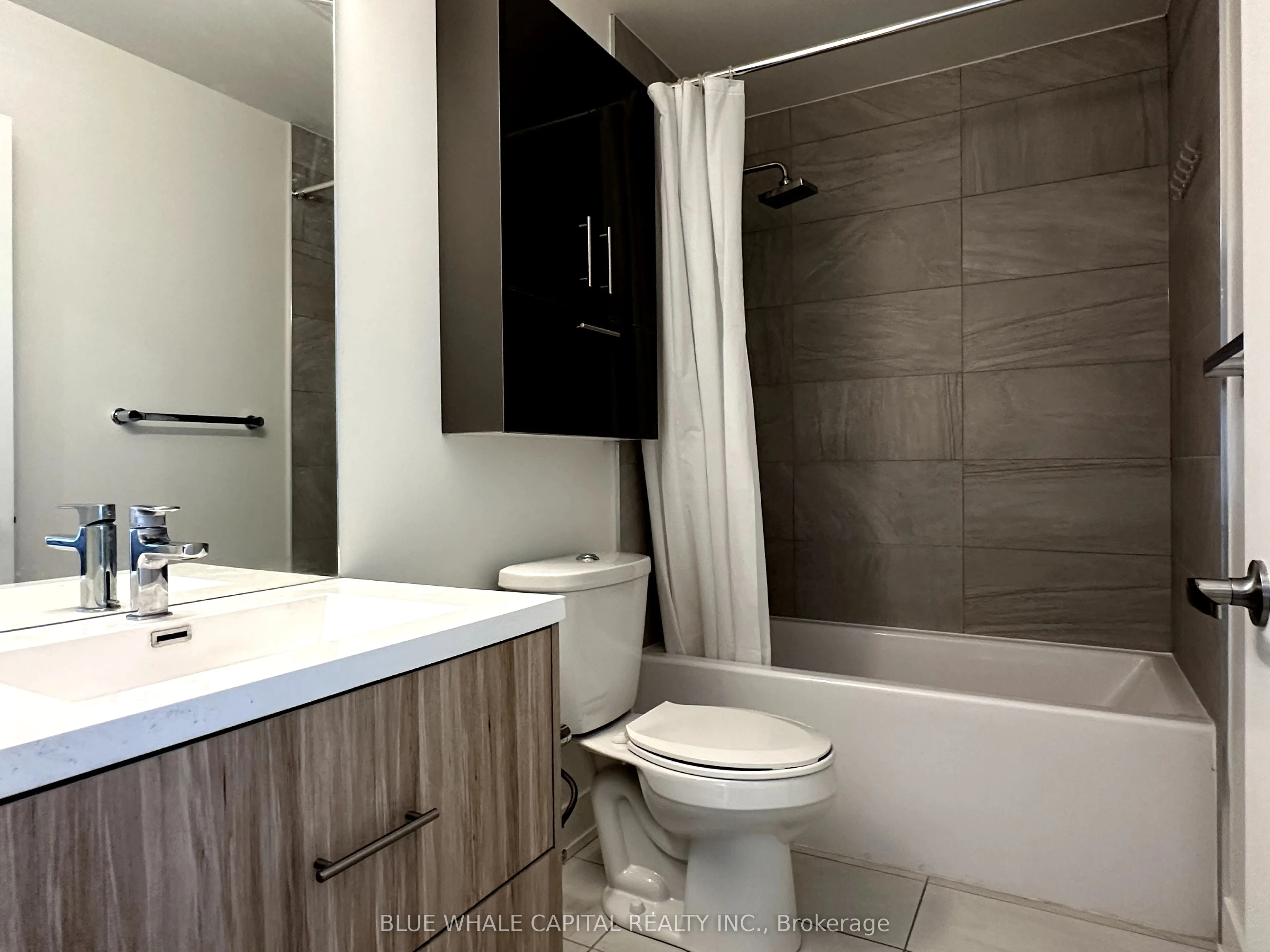 180 Fairview Mall Drive, #1813