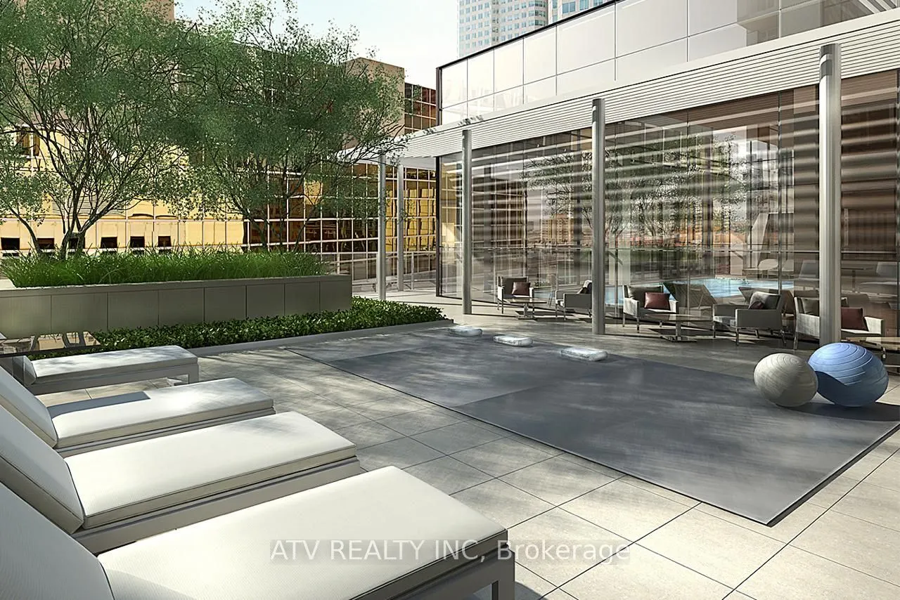 88 Scott Street, #601