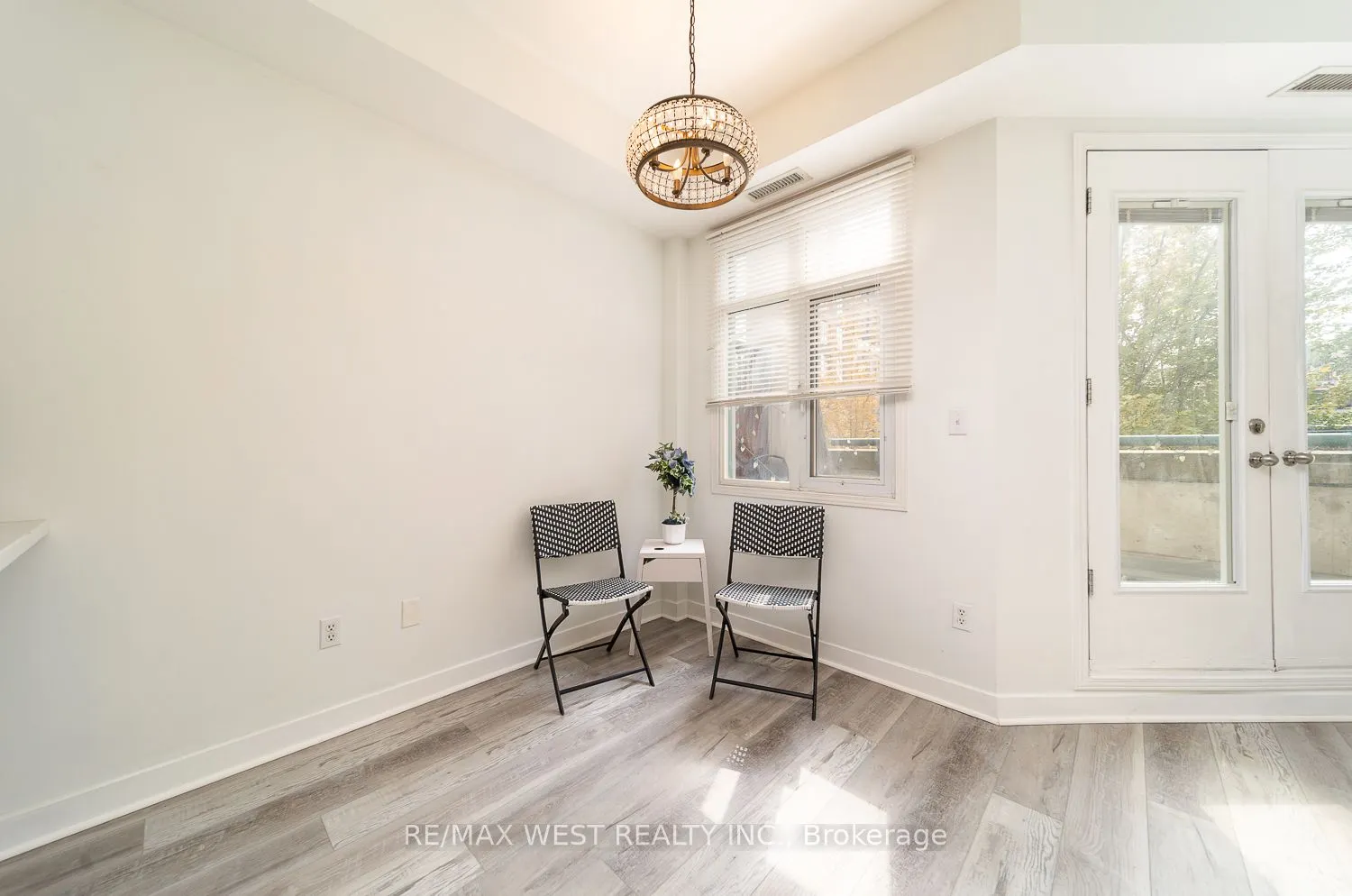 500 Richmond Street W, #309