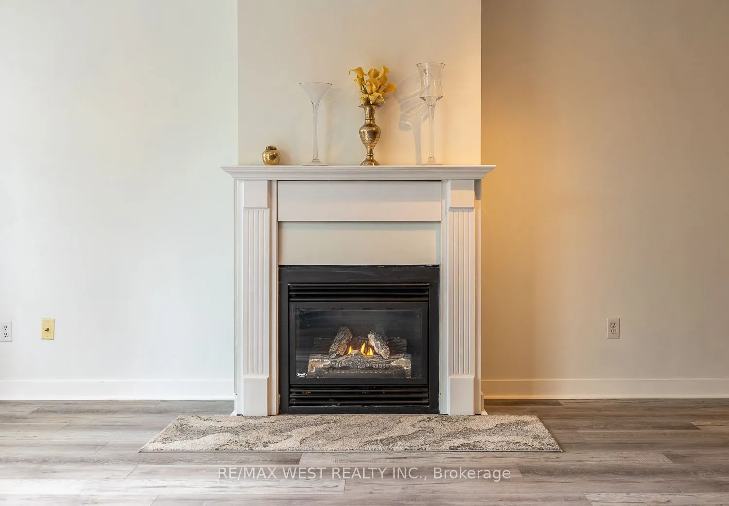 500 Richmond Street W, #309