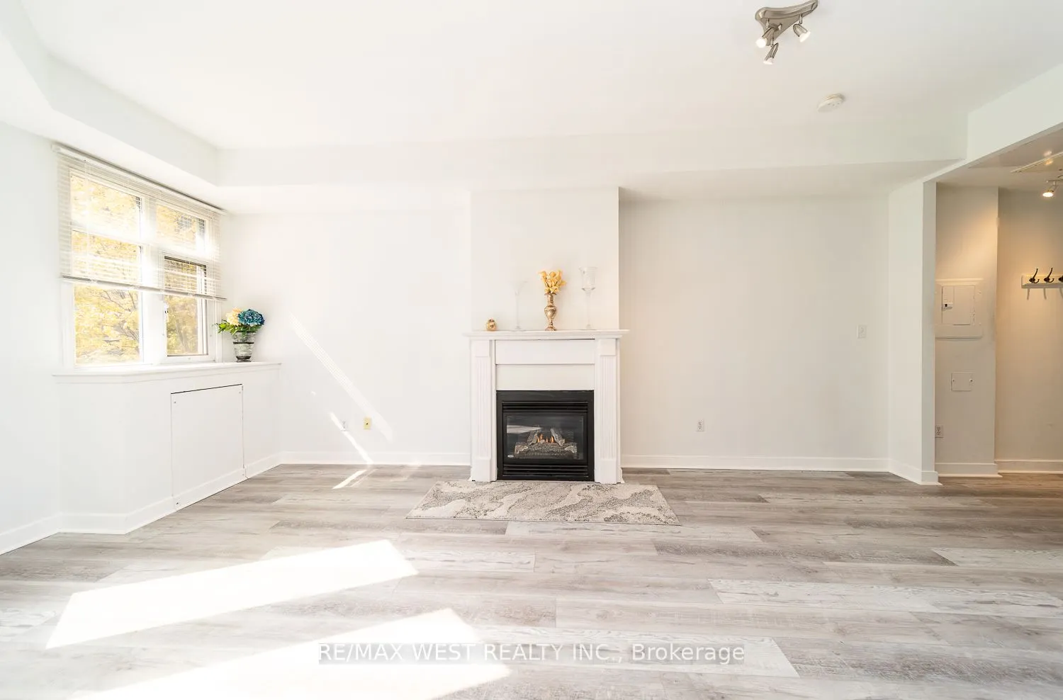 500 Richmond Street W, #309