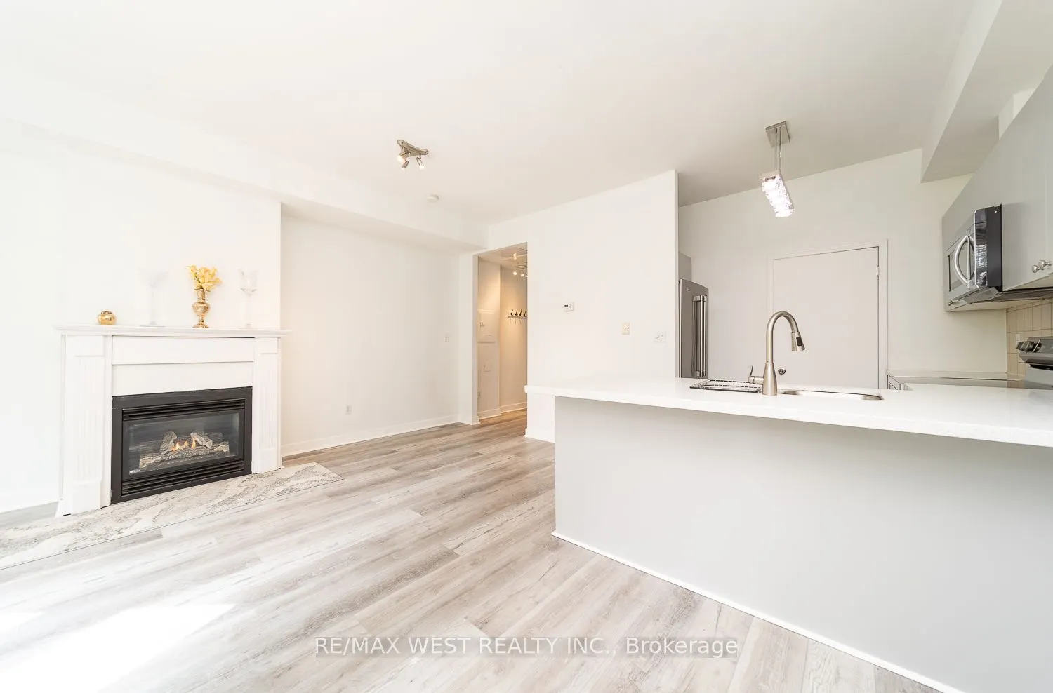 500 Richmond Street W, #309
