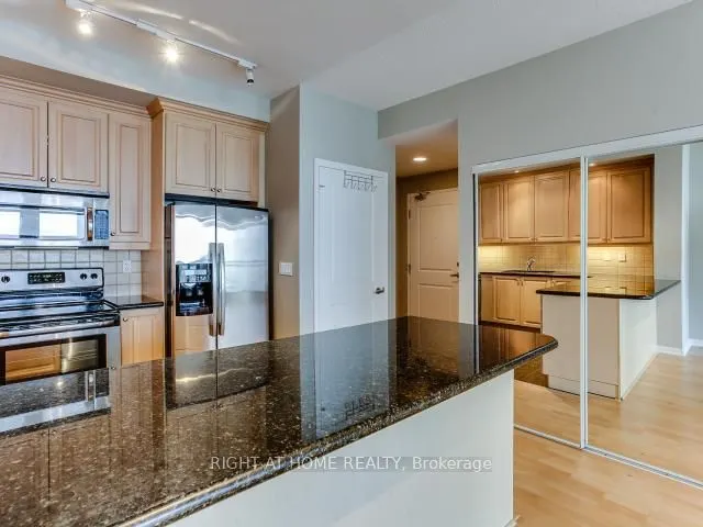 628 Fleet Street, #2307