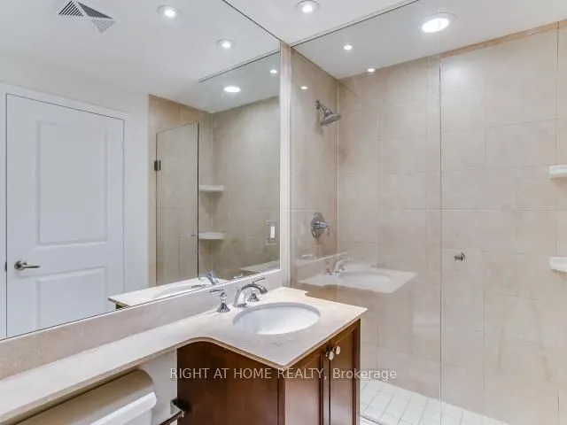 628 Fleet Street, #2307